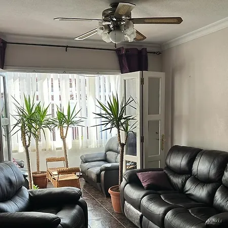 Apartamento Timanfaya Apartment Cho